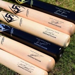 LOUISVILLE MLB PRIME SIGNATURE SERIES RA13 RONALD ACUNA JR. GAME MODEL BASEBALL BAT WOOD BATS